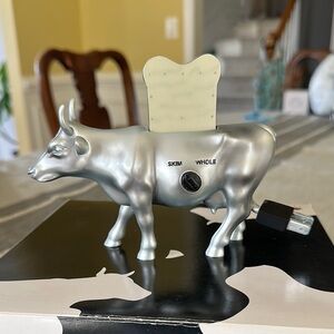 2013 Cow Parade “Milktoast”